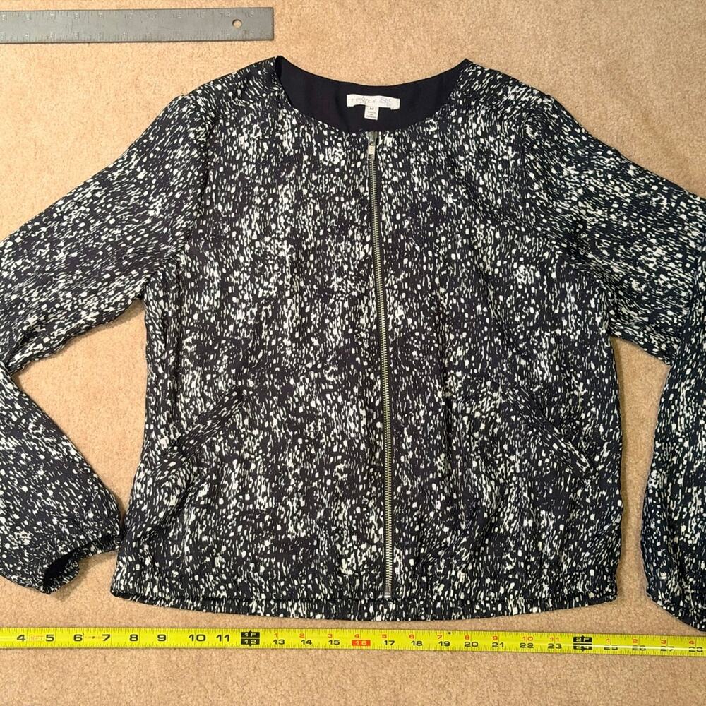 Fever Women's Size M Black & White Patterned Zip Front Bomber Jacket Lightweight